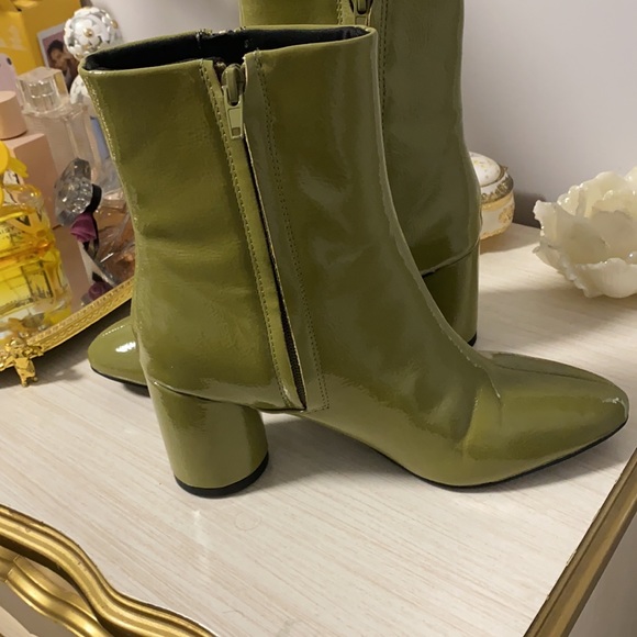 ASOS size 7 boots - Picture 3 of 5